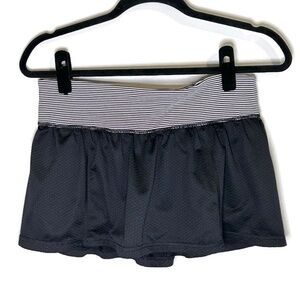 American Eagle Women's Skort Small (VUC)